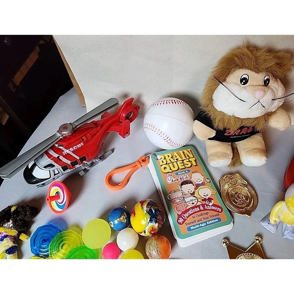 70+ Pcs Miscellaneous Toys, Grab Bag, Balls, Keychains, Spinners, Puppets, Rings
